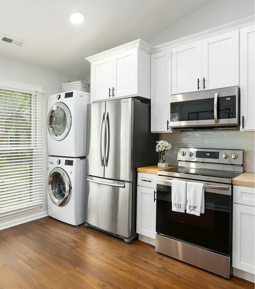combo de refrigerador con cocina a gas y lavadora-secadora